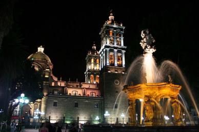 catedralpueblanoche
