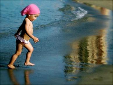 niña playa