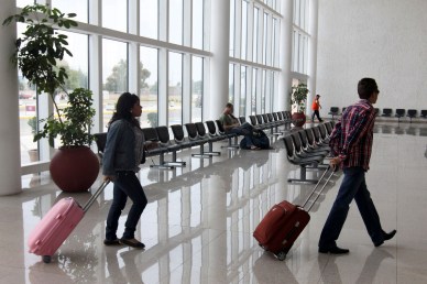 Cierran Aeropuerto de Puebla por Ceniza